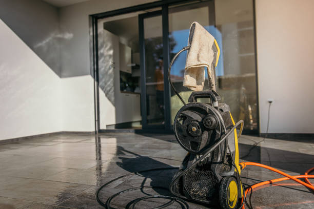 Best Patio and Deck Pressure Washing  in Ashwaubenon, WI